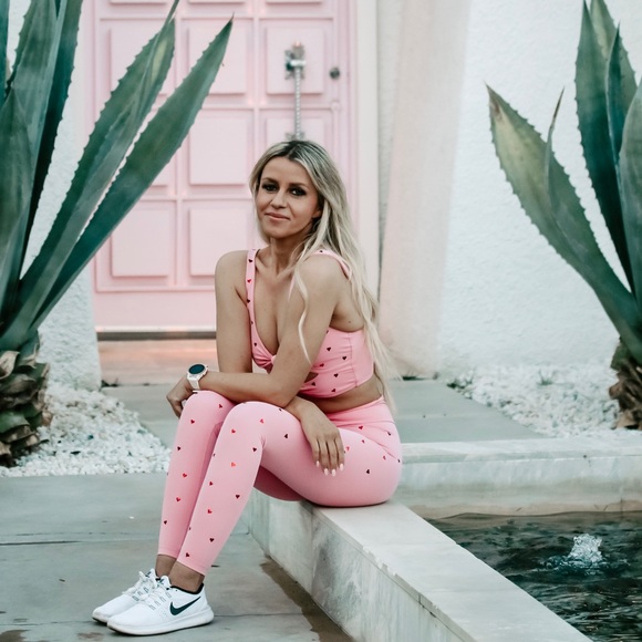 Beach Riot Working Out Matching Set - Picture 2 of 4